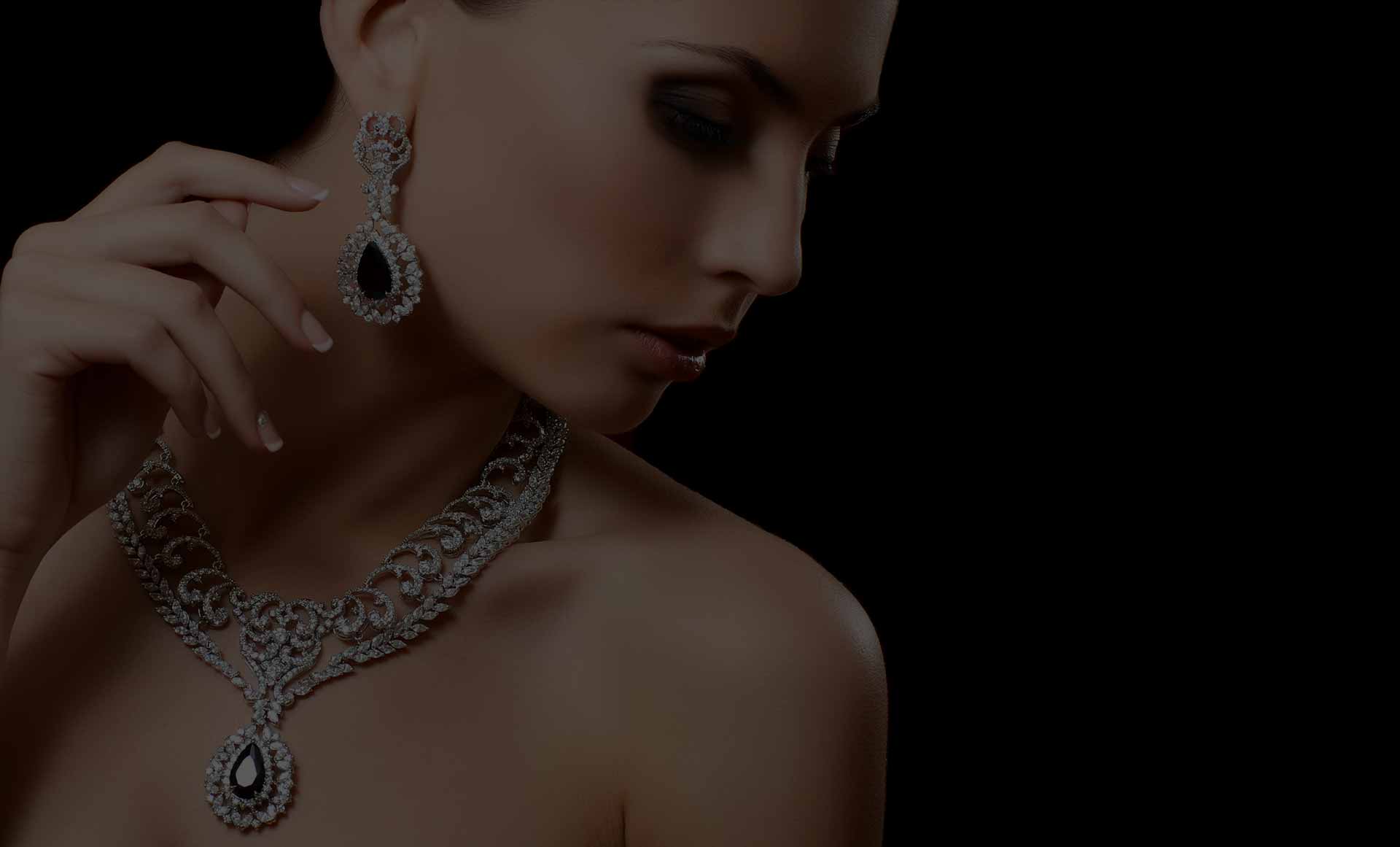 Designer Jewelry Buyer Near By We Buy Designer Jewelry